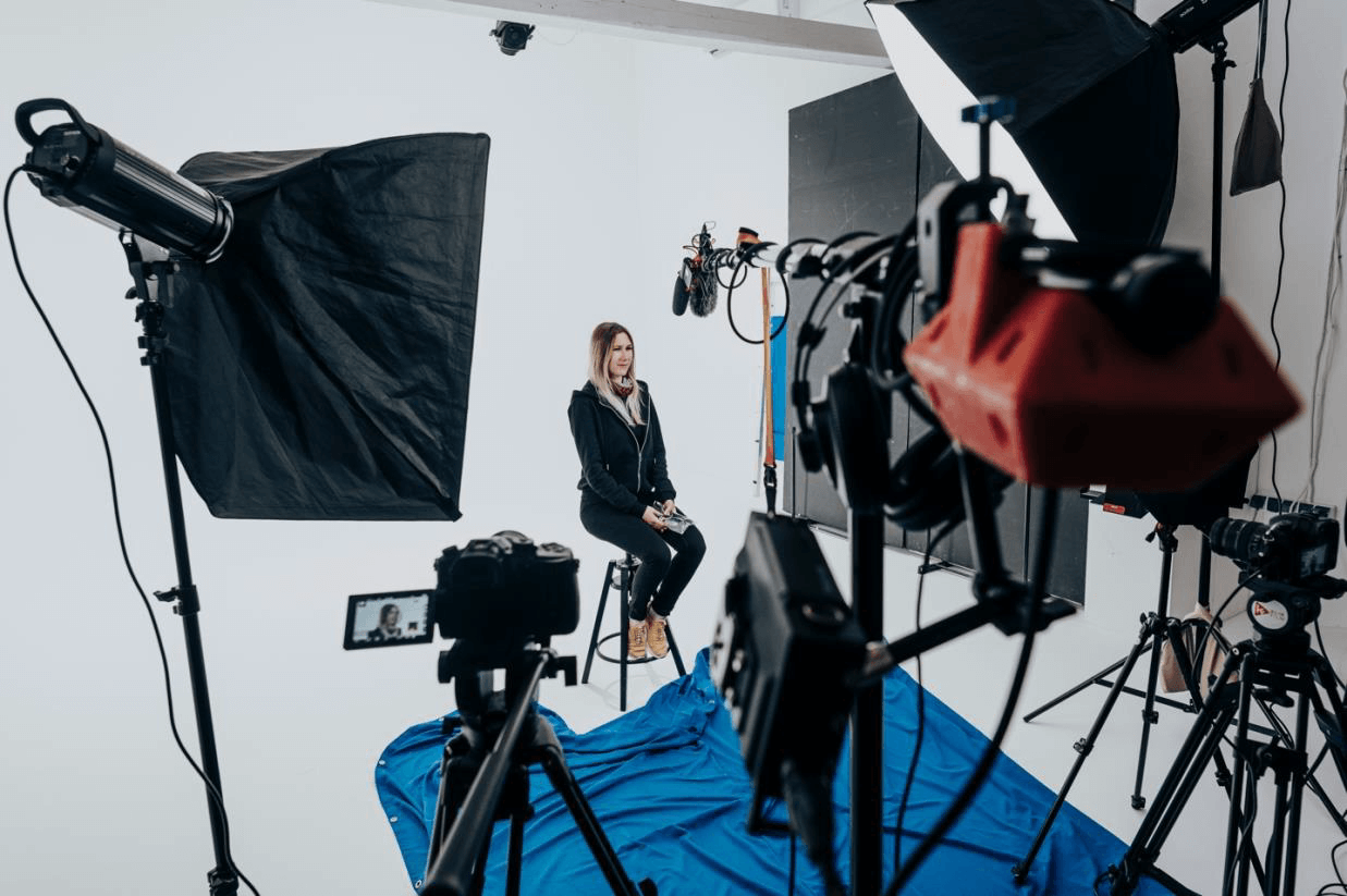 Video content marketing con Quadralite VideoLED 1000 — 2
