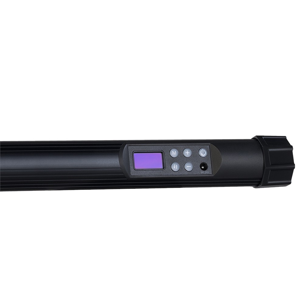 Quadralite QLT 65 – tuba LED RGB